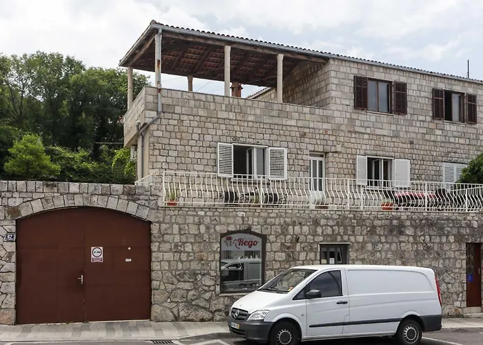 Sisic - One Bedroom With Terrace Apartmán