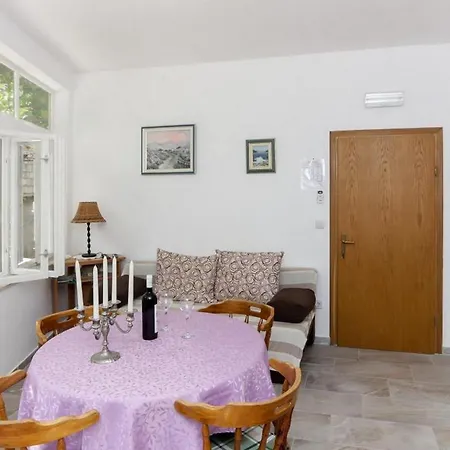 Sisic - One Bedroom With Terrace Apartament *