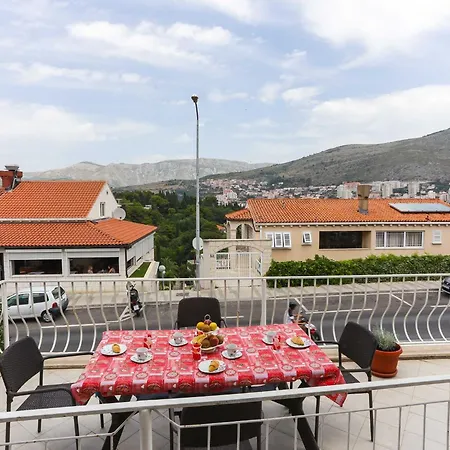 Sisic - One Bedroom With Terrace * Dubrownik