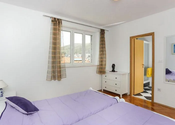 아파트 Sisic - One Bedroom With Terrace *